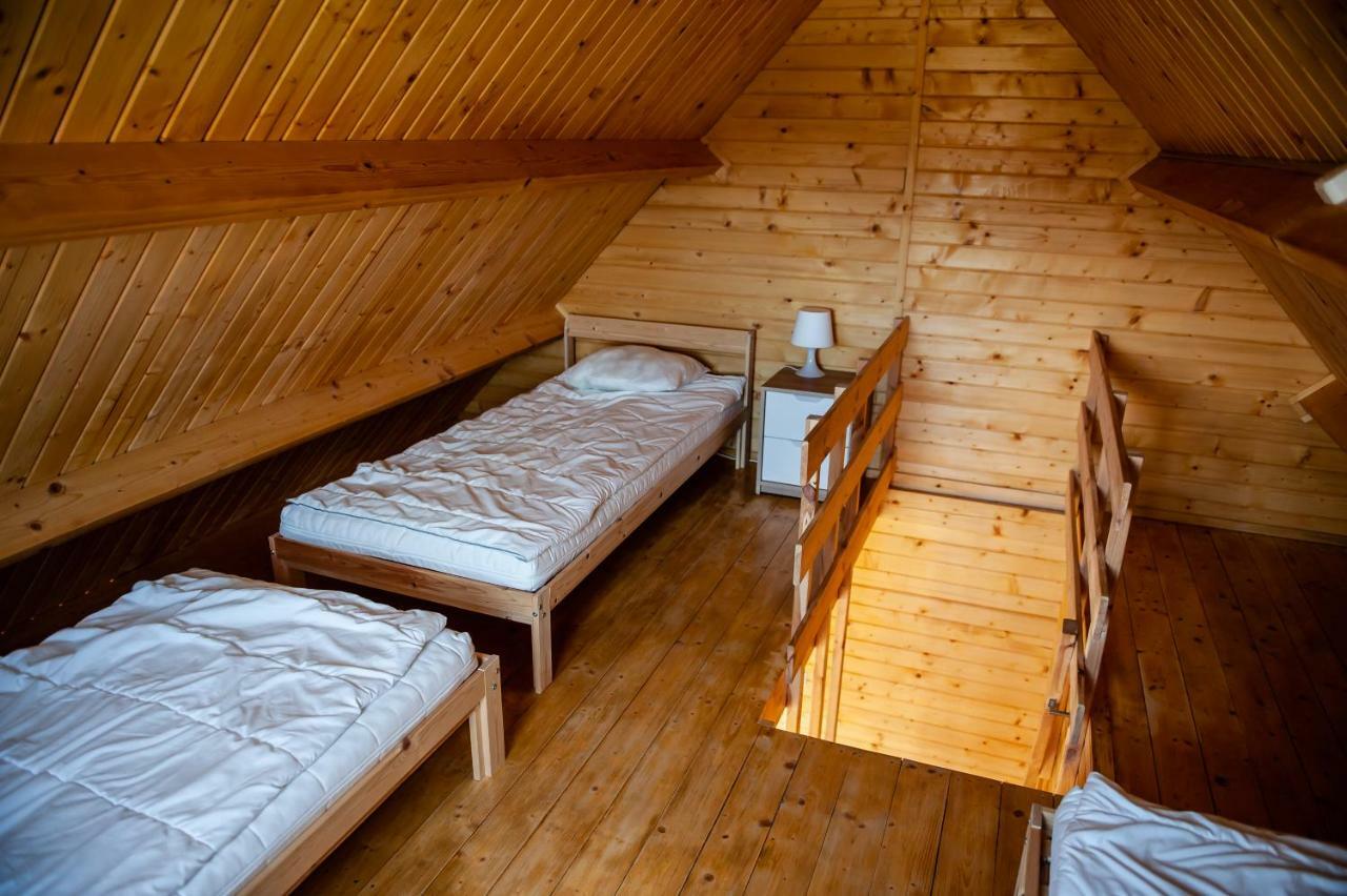 Pod Debami Wicie- Domki Drewniane Nad Morzem Wicie  Buitenkant foto